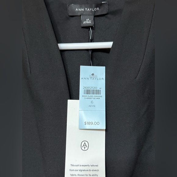 Ann Tylor Petite Cutaway Blazer in Bi-Stretch - Picture 6 of 7